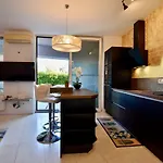 Apartamento Amazing Luxury 200 M From The Pula