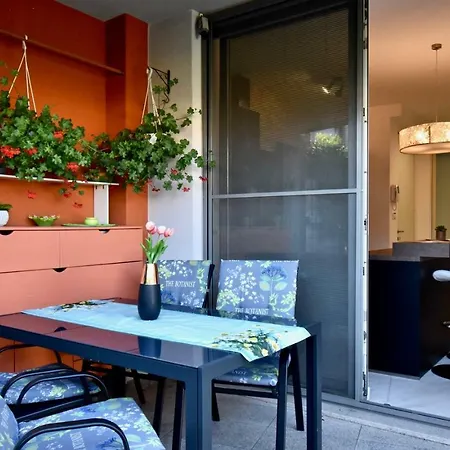 Amazing Luxury 200 M From The Pola
