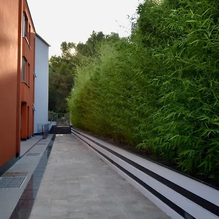 Amazing Luxury 200 M From The Apartman *